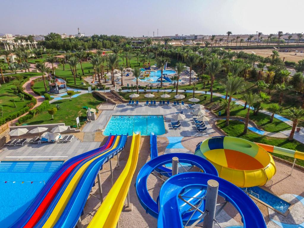 Piscina Hotel Xperience Kiroseiz Parkland Resort