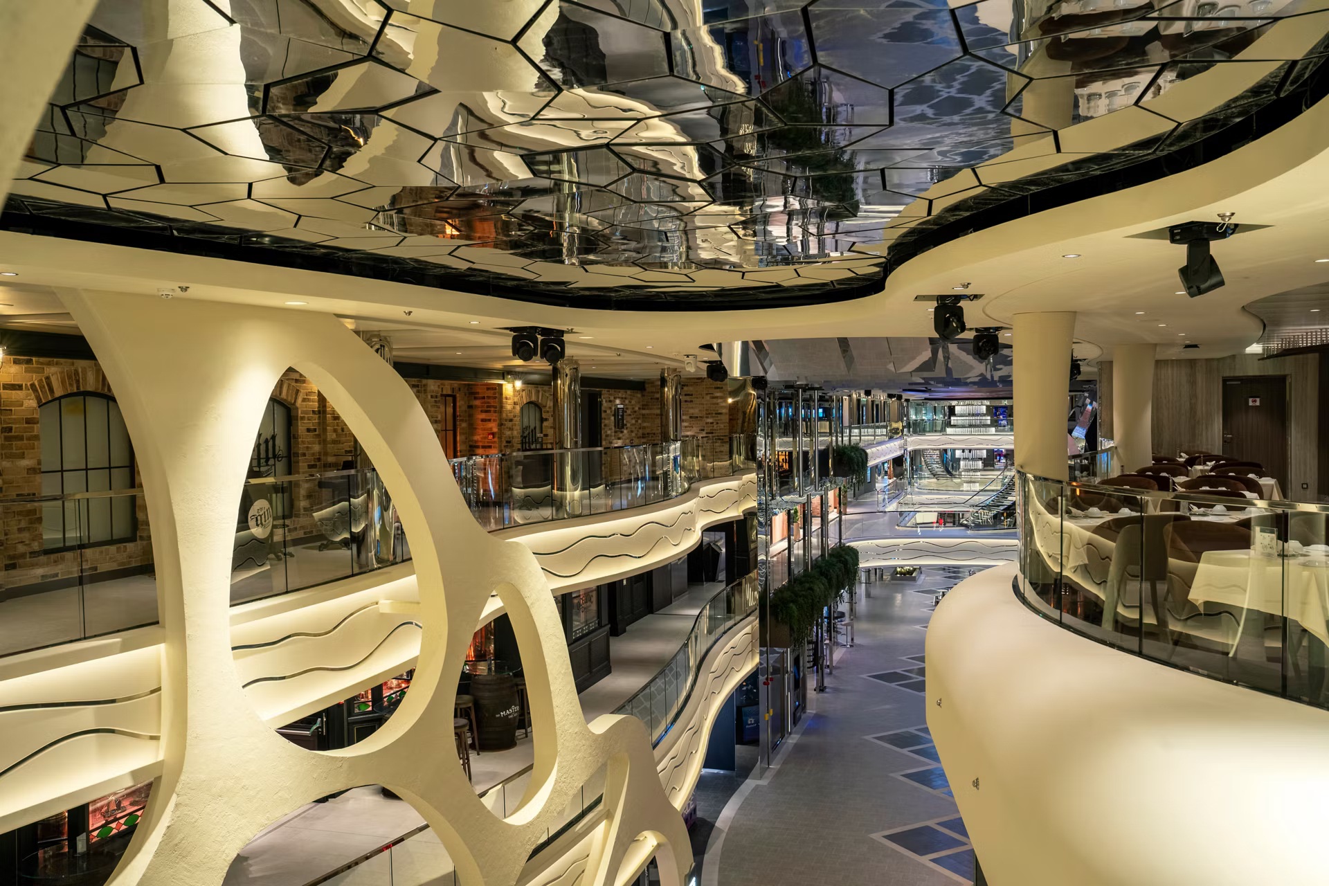 World Promenade MSC World Europa